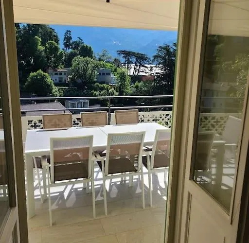 La Gabbianella A Moltrasio, *